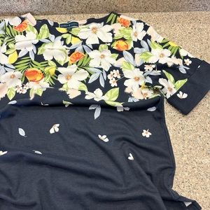 Karen Scott Fiji Getaway navy blue floral top size OX